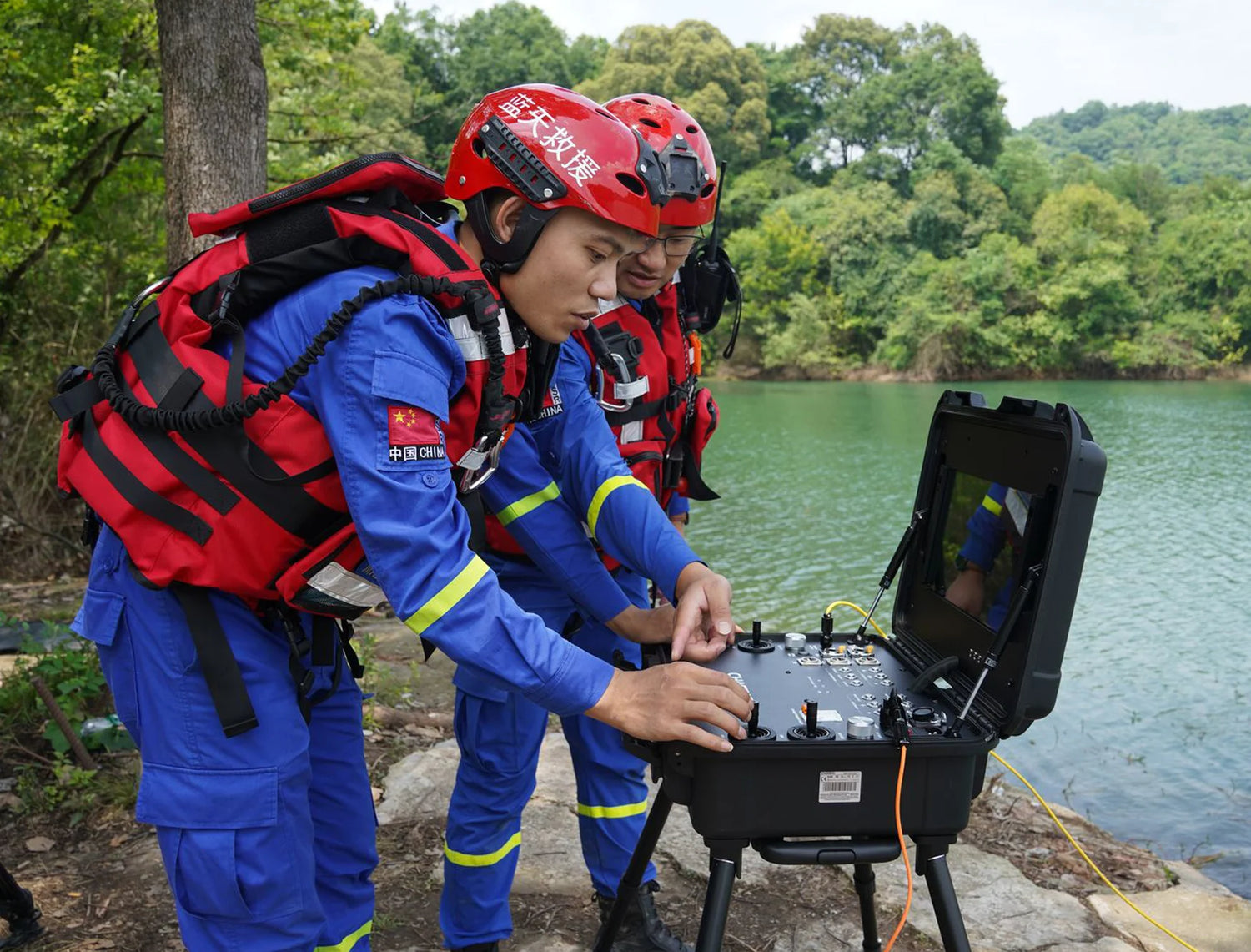 Chasing M2 Pro Max Industrial Grade Underwater Rov